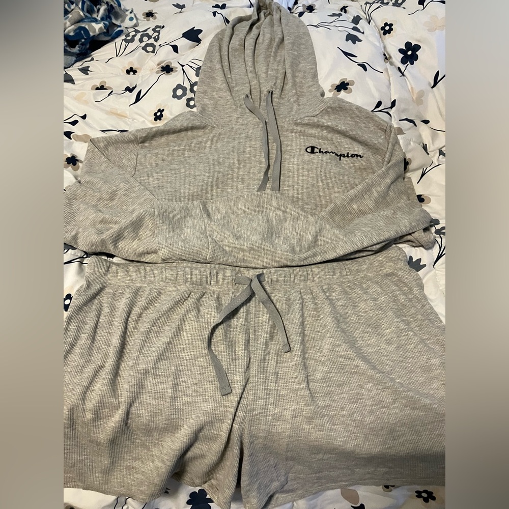 Champion shorts sleep set. Size 2xl.